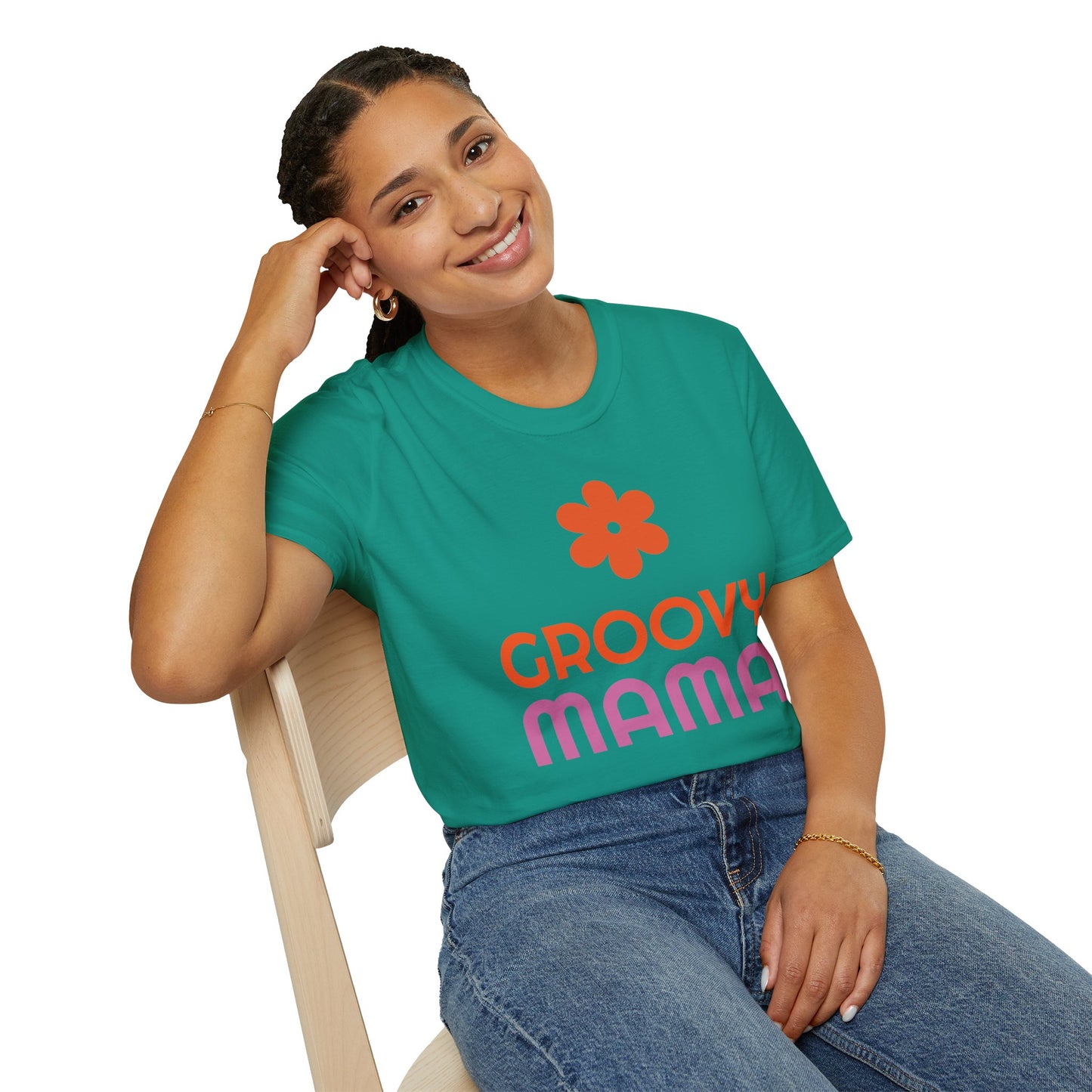 Groovy Mama T-Shirt — Retro Flower Mom Tee for Mothers Day & '70s Vibe