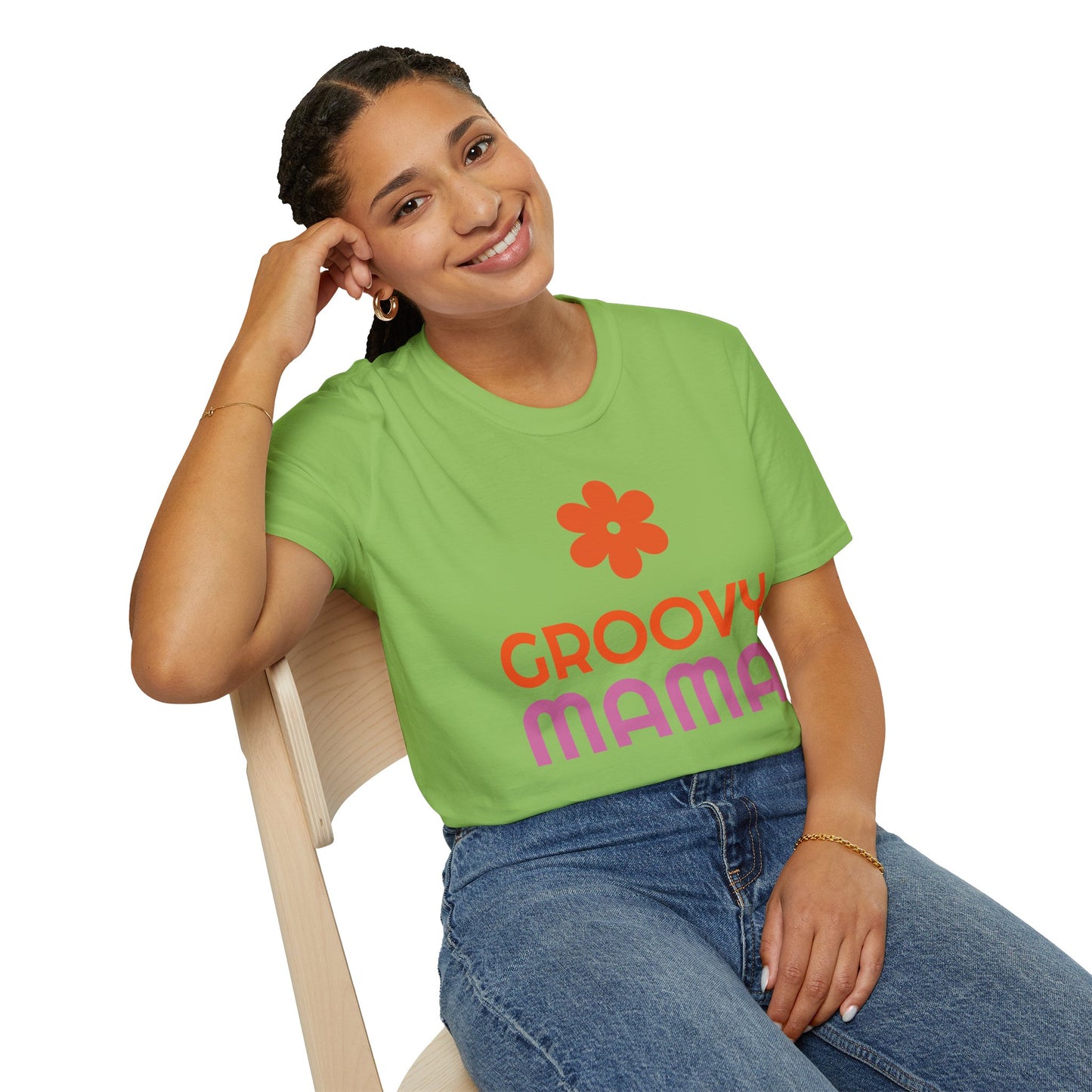 Groovy Mama T-Shirt — Retro Flower Mom Tee for Mothers Day & '70s Vibe